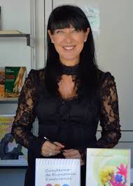 Esther Varas Doval